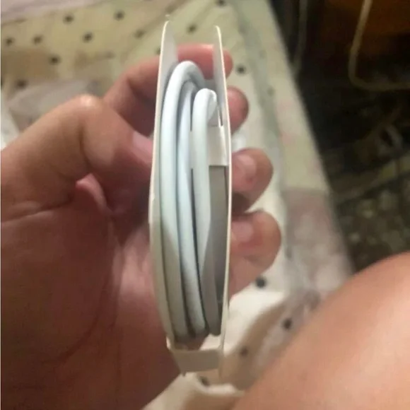 Magnetic Charger - Picture 2 of 2